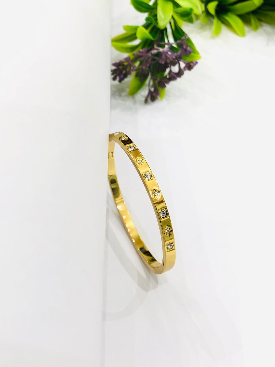 Flower Stone Bracelet