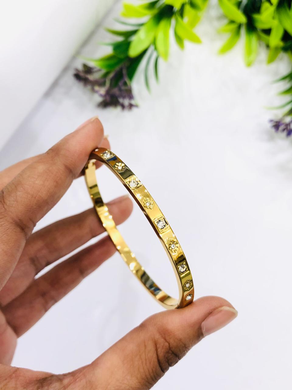 Flower Stone Bracelet