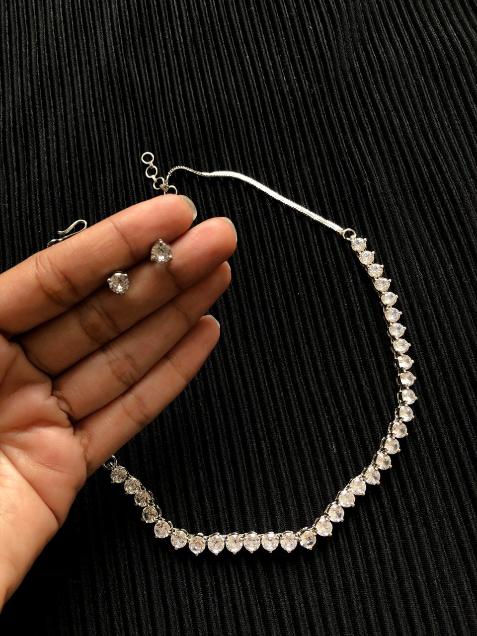 Small Solitaire Necklace Set