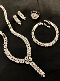 Thumbnail for Leaf Shape Necklace Set