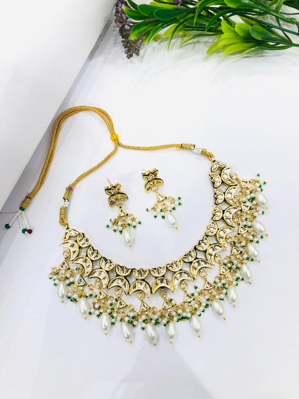 Kundan Pearl Necklace Set