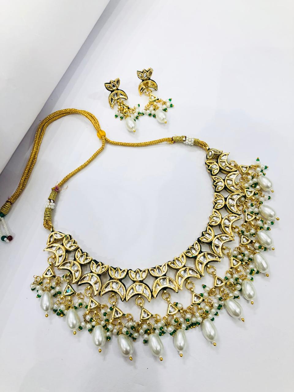Kundan Pearl Necklace Set