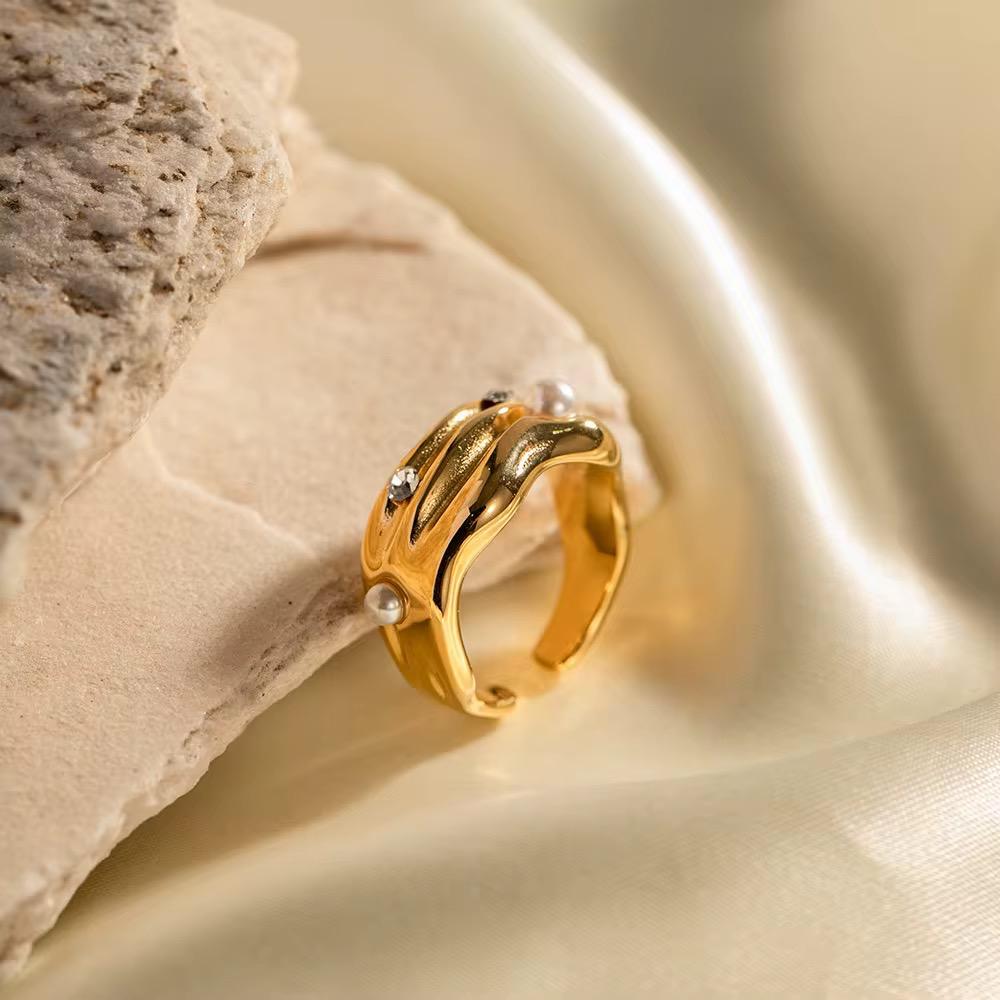 Auric Crown Ring