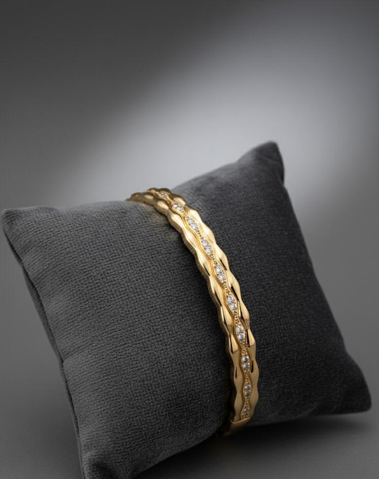 Shine Whisper Bracelet