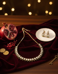 Thumbnail for Polki Emerald Dusky Necklace Set