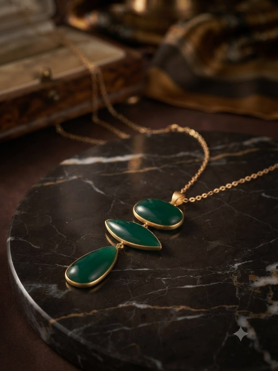 Emerald Stone Chain