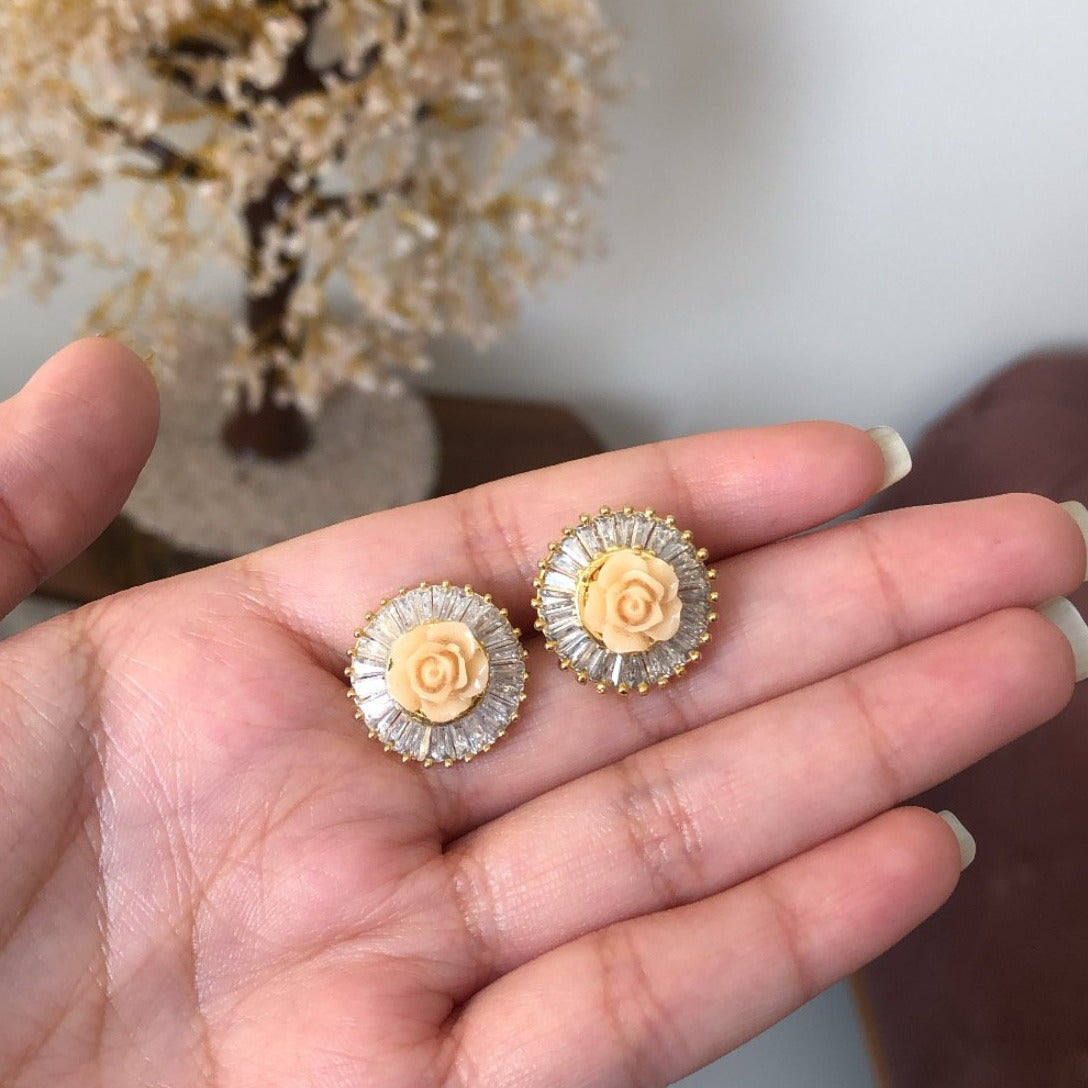 Resin Flower Stud Earrings Zayn Luxury Jewellery