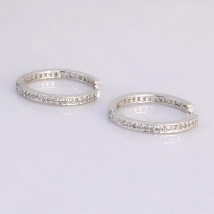 Maria Tash 18ct White Gold 6.5mm Diamond 0.08ct Eternity Single Hoop Earring  XETD-WG-D65 | Mappin and Webb